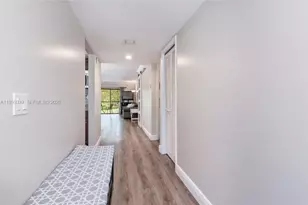 402 Lakeview Dr, Weston, FL 33326 - Photo 3