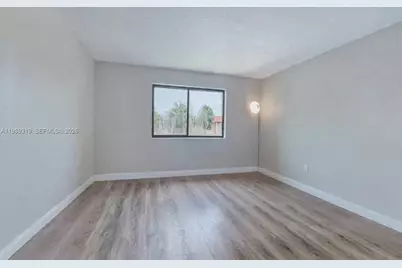 402 Lakeview Dr #201, Weston, FL 33326 - Photo 7