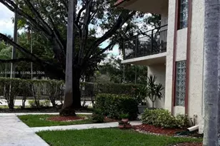 402 Lakeview Dr, Weston, FL 33326 - Photo 21