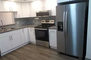 701 SW 141st Ave, Pembroke Pines, FL 33027 - Photo 19