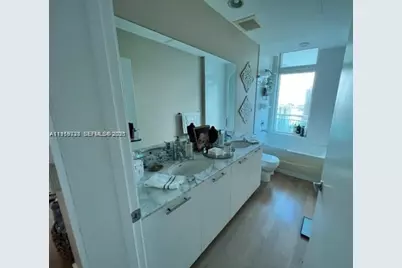 950 Brickell Bay Dr #4100, Miami, FL 33131 - Photo 19