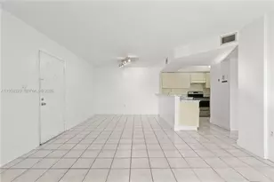 8650 SW 212th St, Cutler Bay, FL 33189 - Photo 11