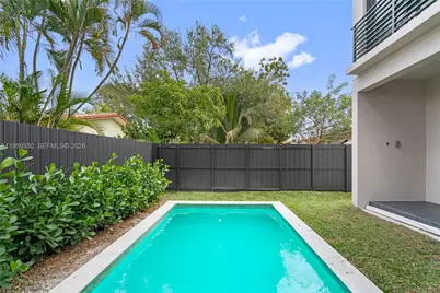 1431 SW 20th St, Miami, FL 33145 - Photo 3