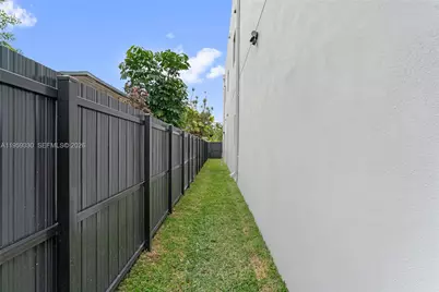 1431 SW 20th St, Miami, FL 33145 - Photo 47