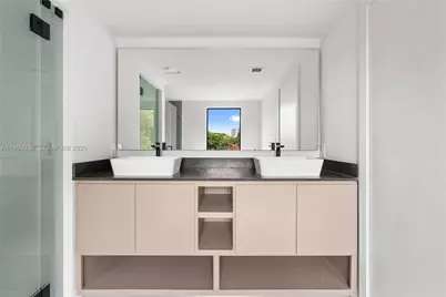 1431 SW 20th St, Miami, FL 33145 - Photo 19