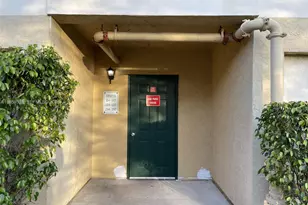 977 Riverside Dr, Coral Springs, FL 33071 - Photo 33