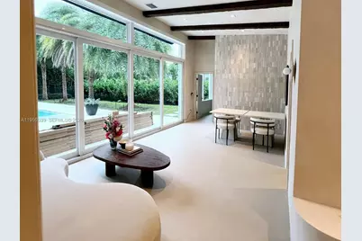 910 N Venetian Dr, Miami, FL 33139 - Photo 17