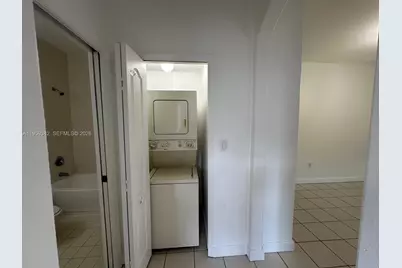 1661 SE 29th Ct #104, Homestead, FL 33035 - Photo 17