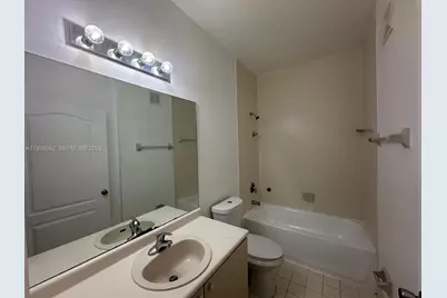 1661 SE 29th Ct #104, Homestead, FL 33035 - Photo 13