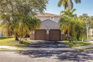 20709 NW 1st St, Pembroke Pines, FL 33029 - Photo 7