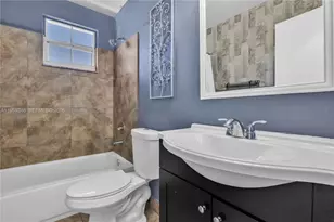 20709 NW 1st St, Pembroke Pines, FL 33029 - Photo 21