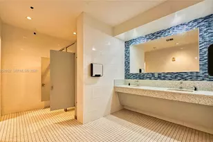 5701 Collins Ave, Miami Beach, FL 33140 - Photo 49