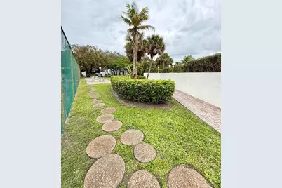 4205 N University Dr #111, Sunrise, FL 33351 - Photo 27