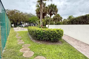 4205 N University Dr, Sunrise, FL 33351 - Photo 27