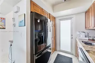 333 NE 21st Ave, Deerfield Beach, FL 33441 - Photo 31