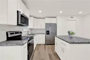 14855 Grant Ln, Homestead, FL 33033 - Photo 9