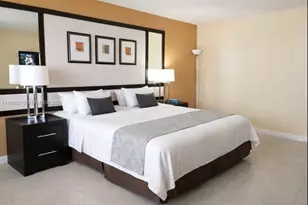 19201 Collins Ave, Sunny Isles Beach, FL 33160 - Photo 7