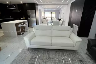 39 SE 7th St, Dania Beach, FL 33004 - Photo 5