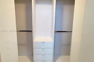 600 NE 27th St, Miami, FL 33137 - Photo 13