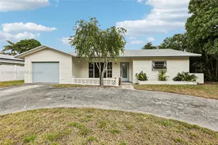 2720 NE 25th Terrace, Boca Raton, FL 33431 - Photo 1