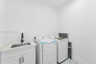 1523 NE 19th Ave, Cape Coral, FL 33909 - Photo 11