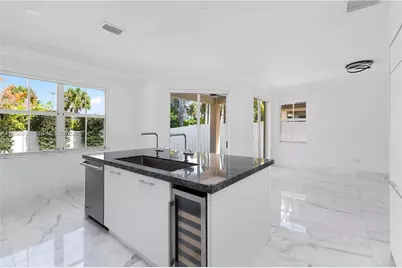 11321 NW 79th Ln, Doral, FL 33178 - Photo 15