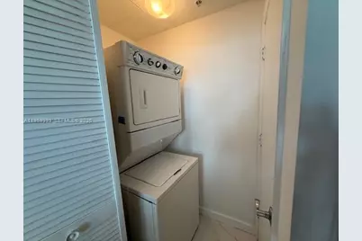 253 NE 2nd St #3804, Miami, FL 33132 - Photo 17