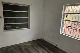 2102 SW 14th Ave, Miami, FL 33145 - Photo 9