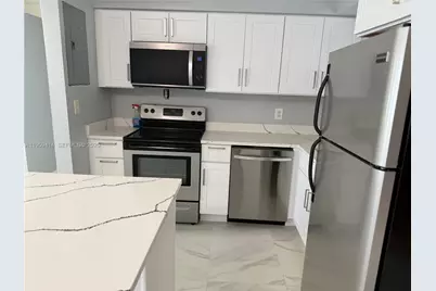 4210 SW 10th St, Plantation, FL 33317 - Photo 5