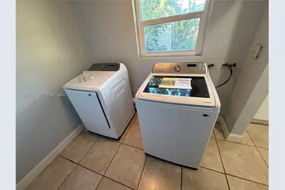 4210 SW 10th St, Plantation, FL 33317 - Photo 15