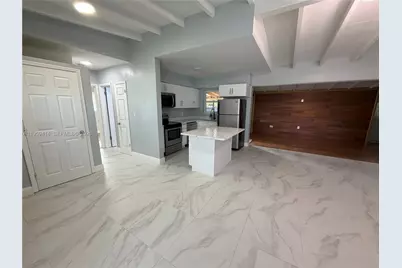 4210 SW 10th St, Plantation, FL 33317 - Photo 3