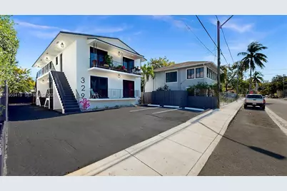 329 SW 9th Ave, Miami, FL 33130 - Photo 3