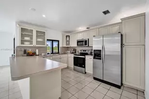 16653 Golfview Dr, Weston, FL 33326 - Photo 21