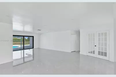 16653 Golfview Dr, Weston, FL 33326 - Photo 9