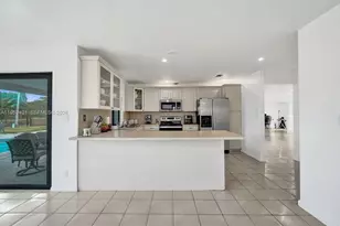 16653 Golfview Dr, Weston, FL 33326 - Photo 27