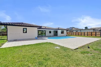 16653 Golfview Dr, Weston, FL 33326 - Photo 77