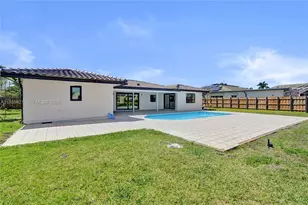 16653 Golfview Dr, Weston, FL 33326 - Photo 77