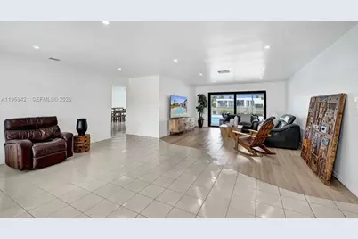 16653 Golfview Dr, Weston, FL 33326 - Photo 9