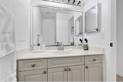 16653 Golfview Dr, Weston, FL 33326 - Photo 29