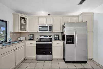 16653 Golfview Dr, Weston, FL 33326 - Photo 23