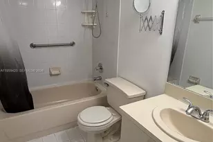 551 NW 82nd Ave, Miami, FL 33126 - Photo 11