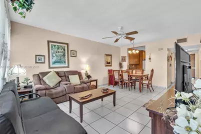 329 SE 3rd St #403T, Hallandale Beach, FL 33009 - Photo 25