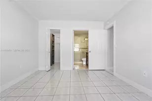 6765 NW 182nd St, Hialeah, FL 33015 - Photo 15