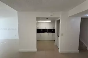 6934 NW 166th Terrace, Miami Lakes, FL 33014 - Photo 5
