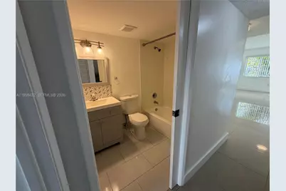 6934 NW 166th Ter #1402, Miami Lakes, FL 33014 - Photo 7