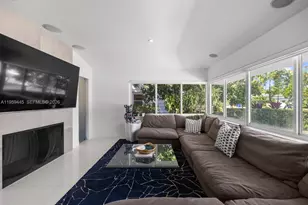 1040 NE 86th St, Miami, FL 33138 - Photo 17