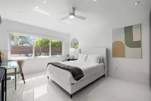 1040 NE 86th St, Miami, FL 33138 - Photo 23