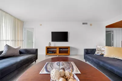 50 Biscayne Blvd #510, Miami, FL 33132 - Photo 11