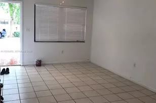 1017 SW 8th St, Hallandale Beach, FL 33009 - Photo 5