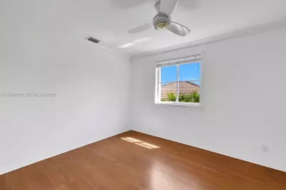 636 Vista Meadows Dr, Weston, FL 33327 - Photo 15